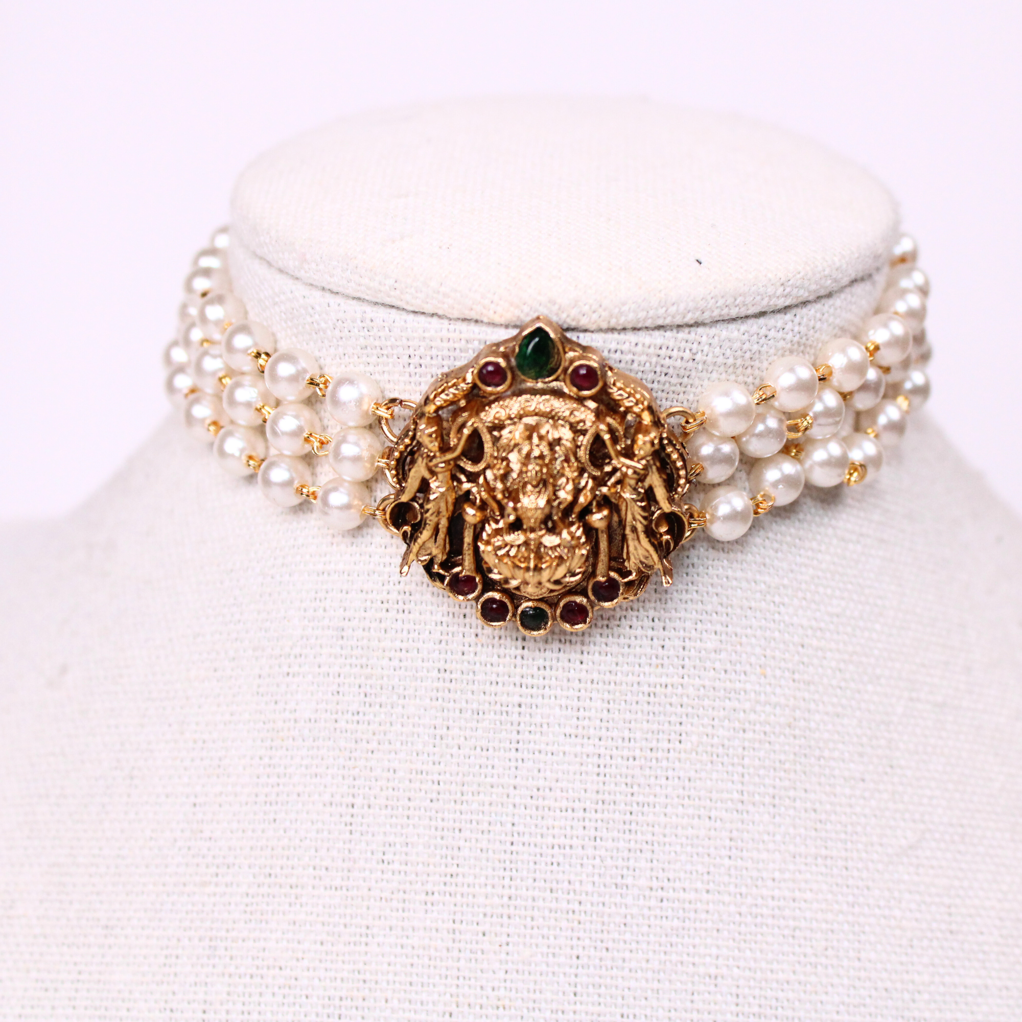 Lakshmi Divine Radiance Temple Choker Set with Earrings