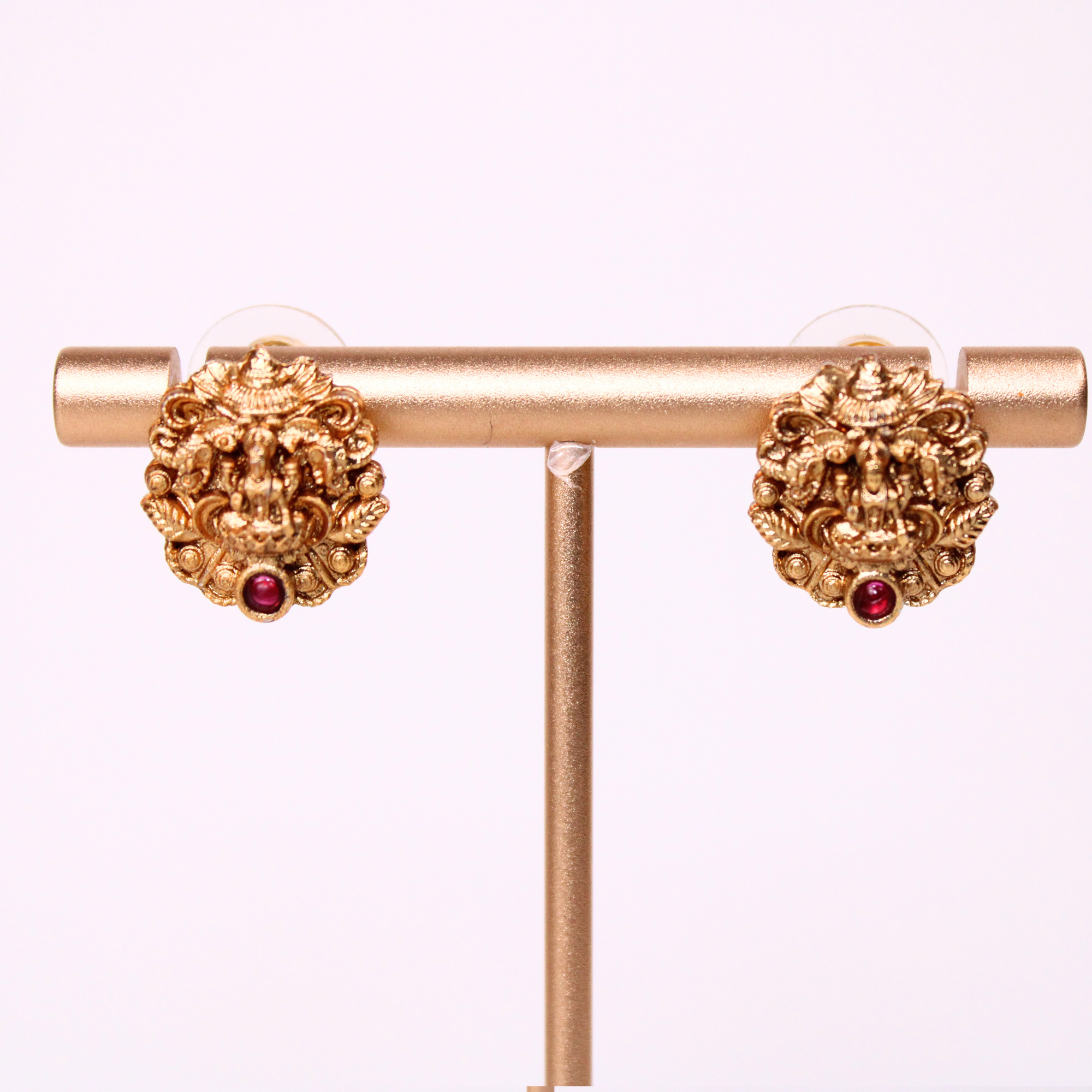 Lakshmi Divine Radiance Temple Choker Set with Earrings