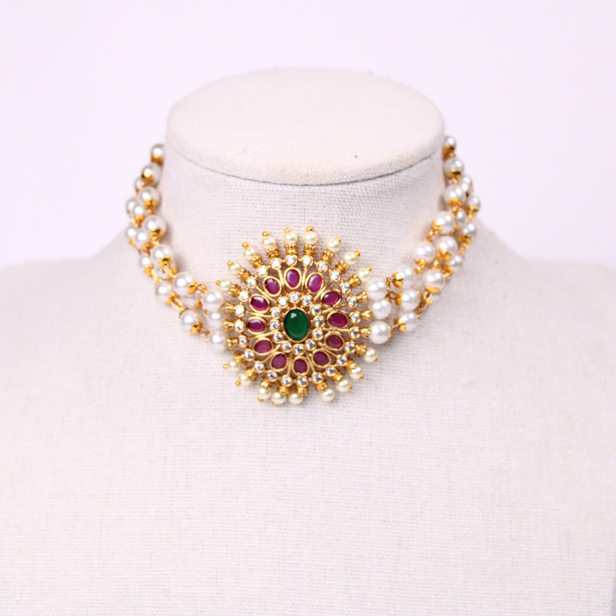 Sun-Burst Pearl & Kemp Choker with Floral Studs