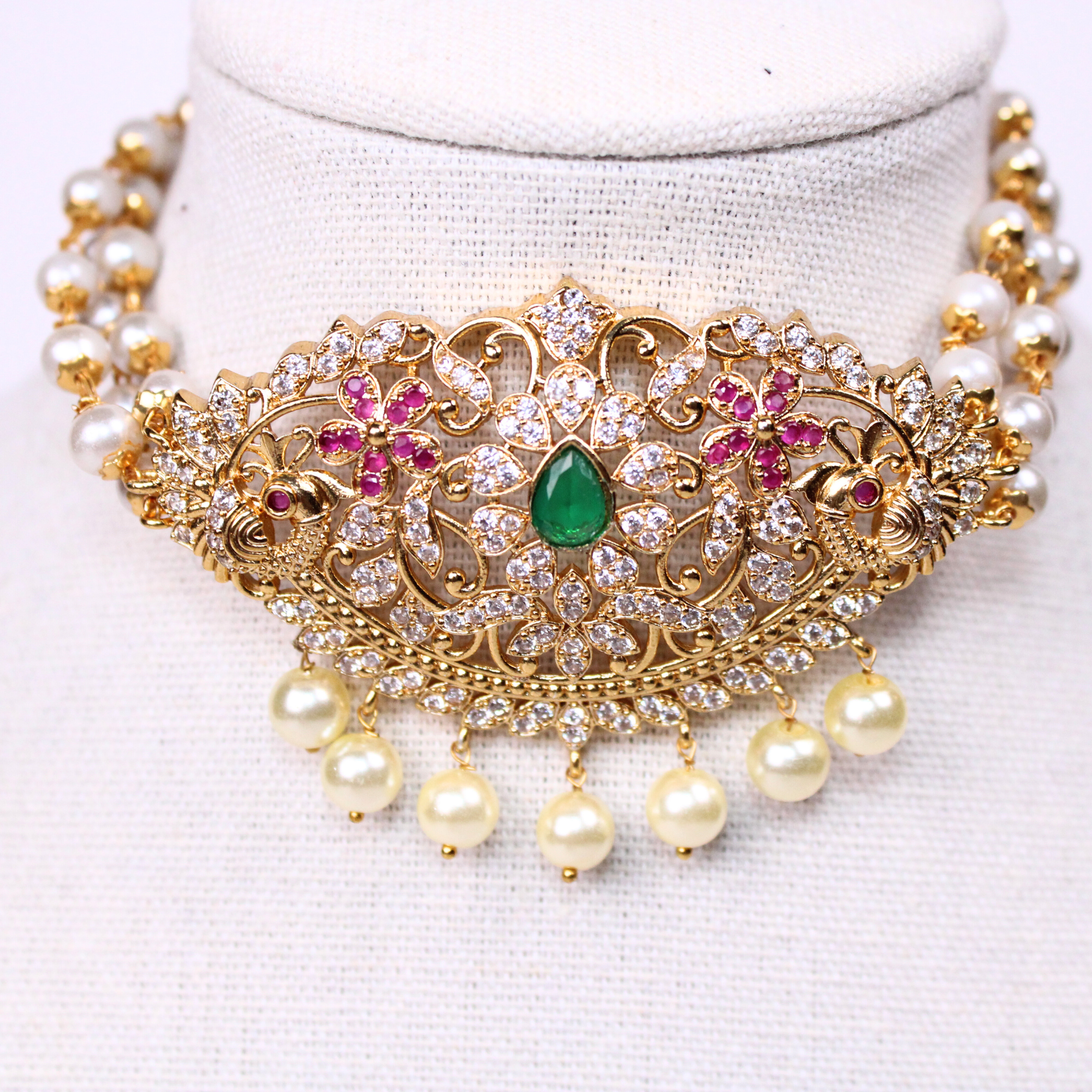 Emerald Floral Pearl Choker Set with Earrings