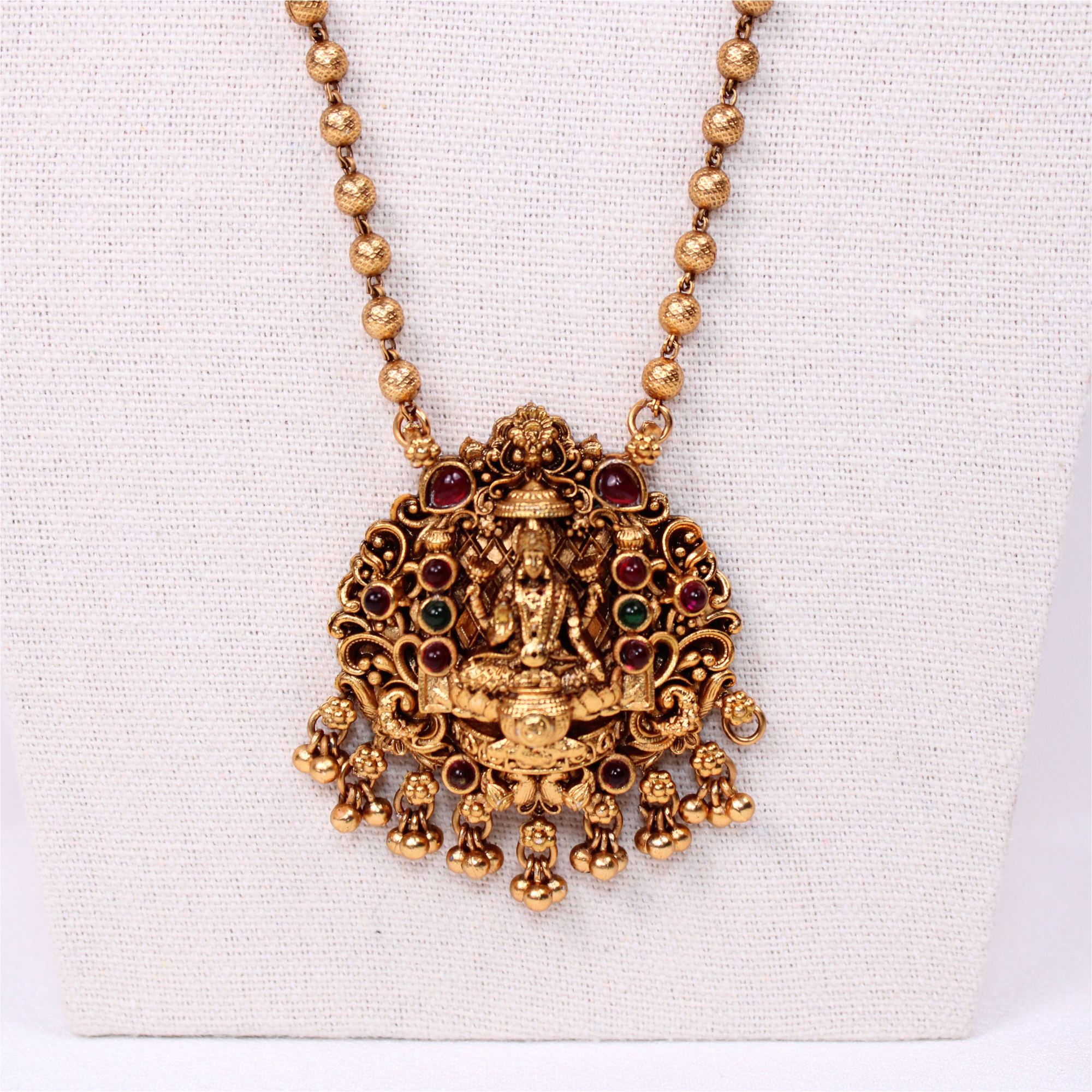 Lakshmi Halo Temple Aram Set with Earrings