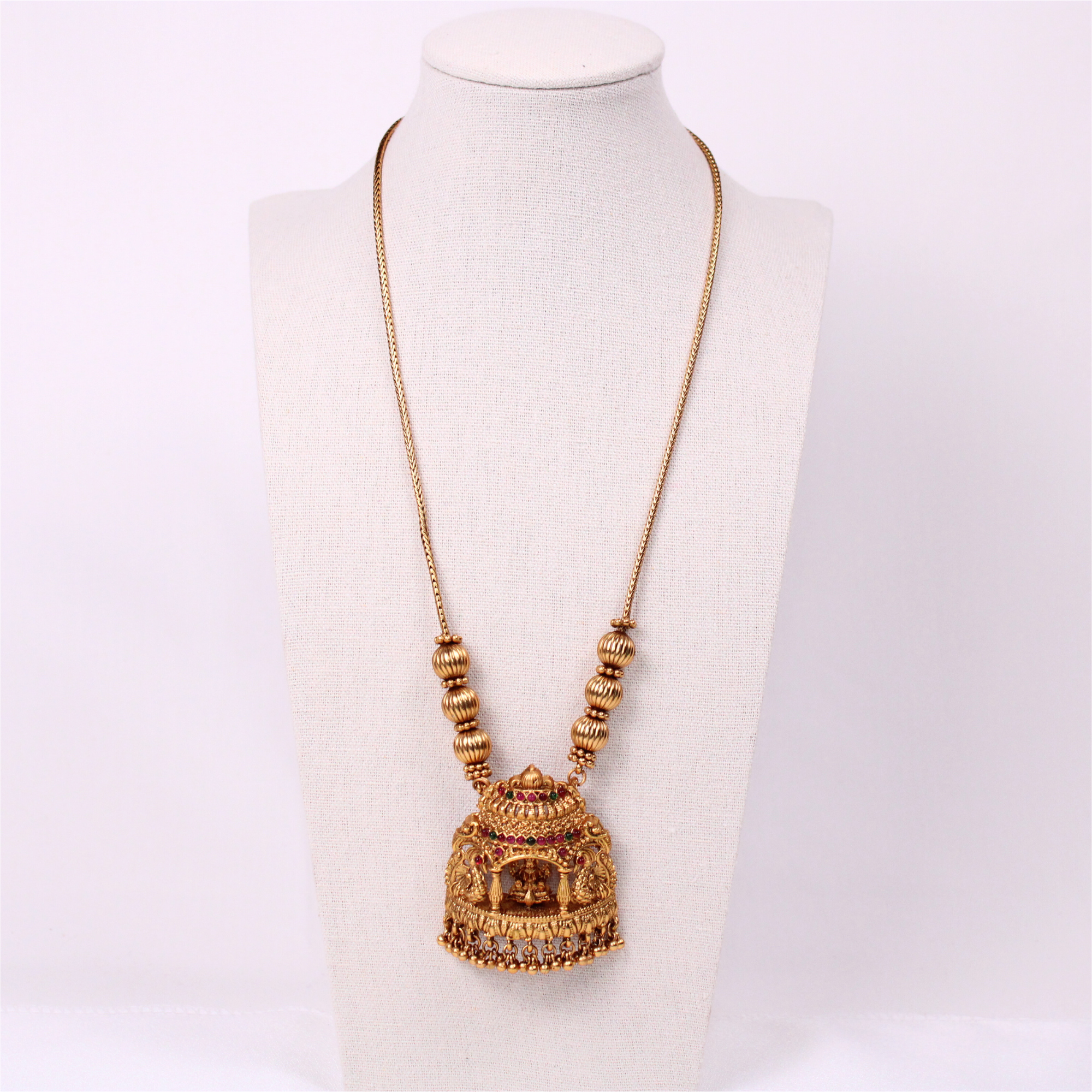 Lakshmi Temple Aram with Shrine Motif and Earrings