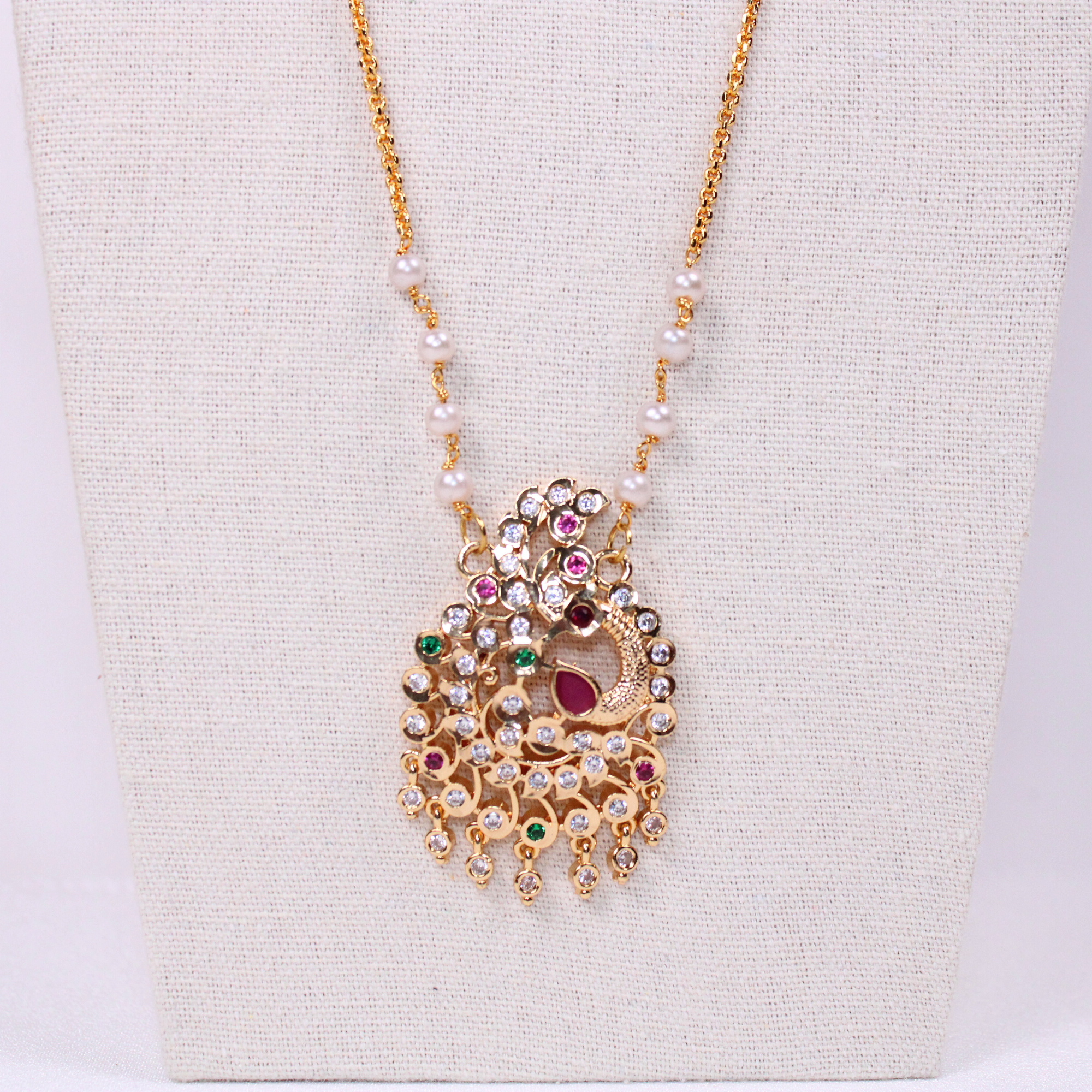 Peacock Crest Pendant Aram