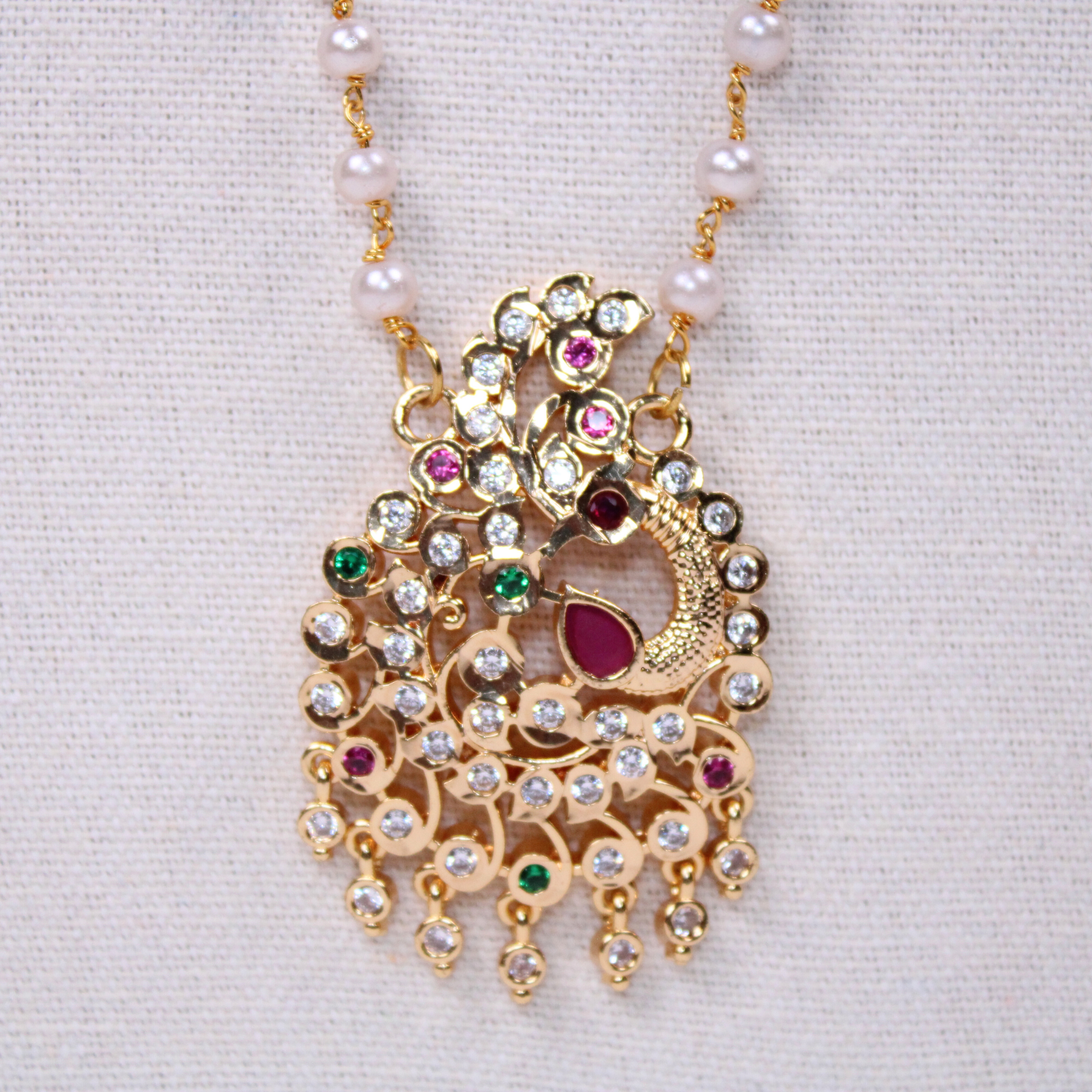 Peacock Crest Pendant Aram